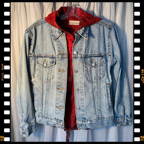 LEVIS JEAN JACKET AND UO HOODIE TOP (XS) (EUC/GUC) - Picture 1 of 10